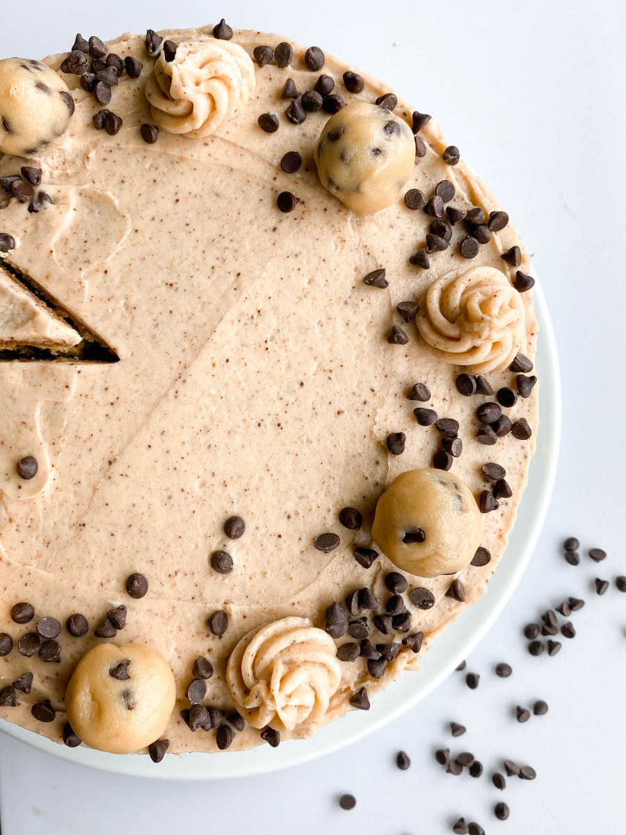 Chocolate Chip Cookie Dough Layered&nbsp;Cake