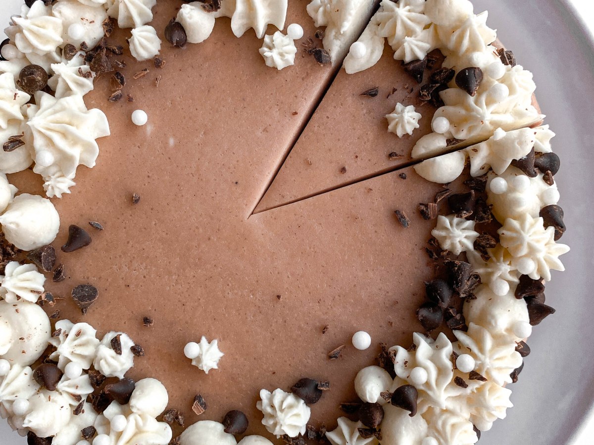 Cozy Hot Cocoa Layered Cake with Marshmallow&nbsp;Buttercream