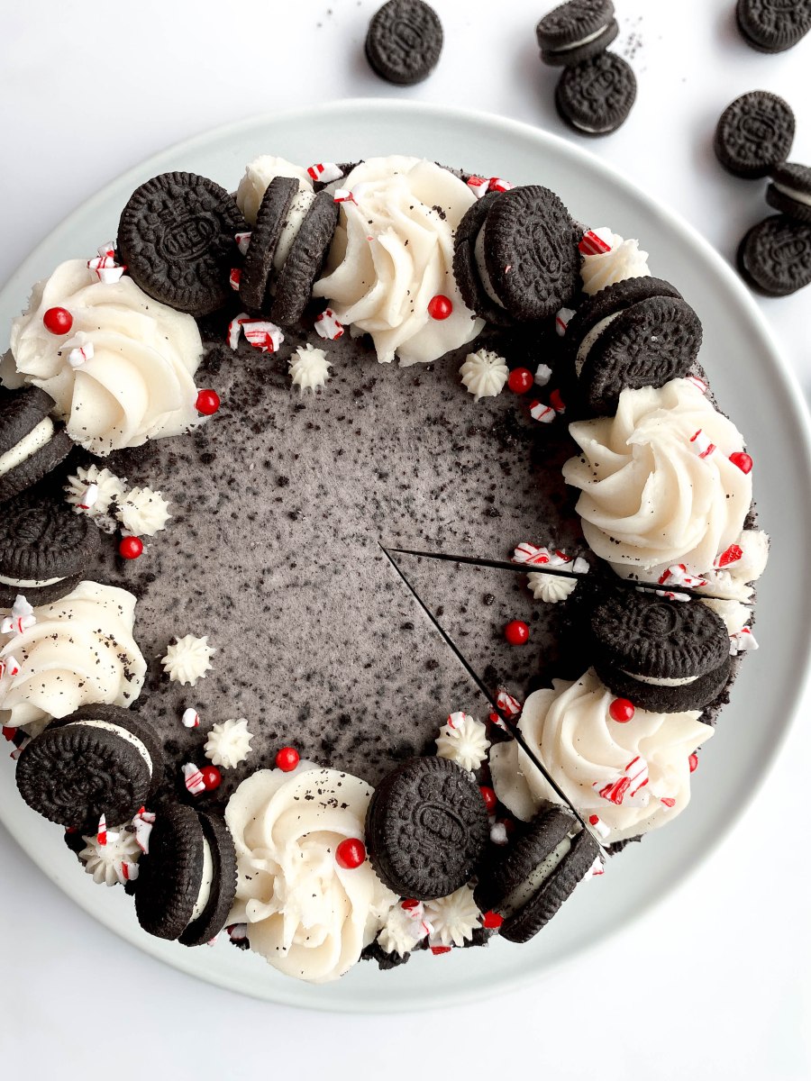 Holiday Oreo and Peppermint Layered Cake with Oreo&nbsp;Buttercream